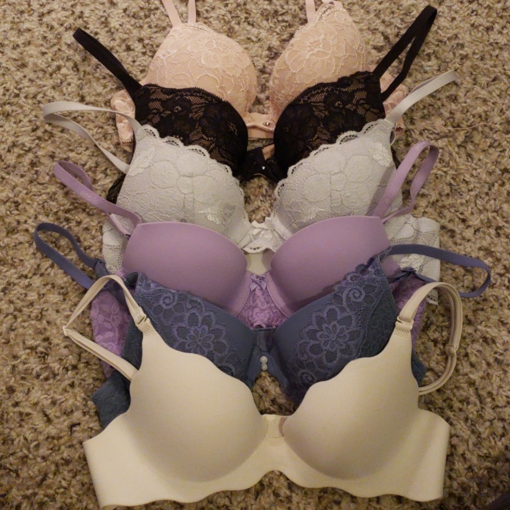 Lot of bras